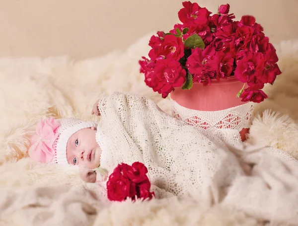 Bebê recém-nascido bonito — Fotografia de Stock