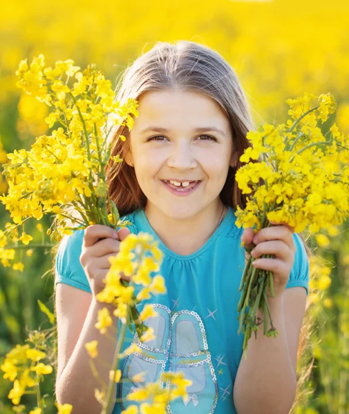 Meisje met bloemen — Zdjęcie stockowe