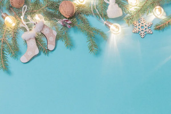 Decoraciones Madera Navidad Con Luces Sobre Fondo Papel Azul —  Fotos de Stock