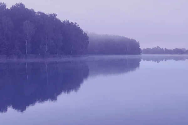 Paisaje Tonificado Con Hermoso Lago Verano Mañana Color Del Año — Foto de Stock