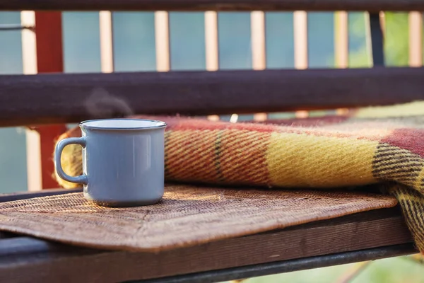 Cup Tea Warm Plaid Wooden Bench Outdoor — Stock Photo, Image