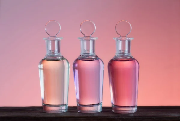 Пляшки Магічними Зіллями Рожевому Фоні — стокове фото