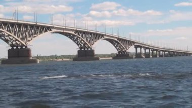 volga Nehri Köprüsü.