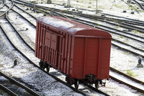 Godsvagnar typ på järnvägen 2 — Stockfoto
