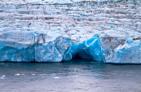 Bir buzul mavi mağara — Stok fotoğraf