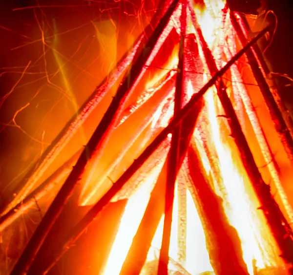 Element Fire Huge Night Fire Holiday Dance Sparks Pyromania Zoroastrianism — Stock Photo, Image