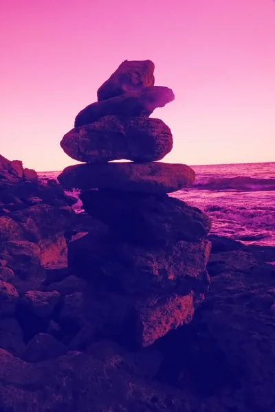 Pyramide Des Glücks Flache Steine Werden Von Strandbesuchern Der Küste — Stockfoto