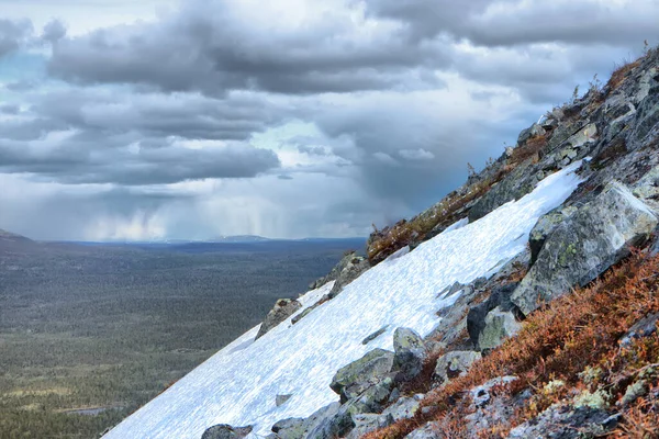 Tundra Montaña Bosque Fondo Del Maravilloso Paisaje Polar —  Fotos de Stock