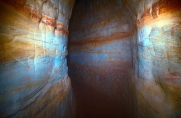 Cueva Artificial Bajo Tierra Viaje —  Fotos de Stock