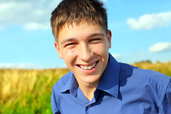 Glücklicher Teenager — Stockfoto