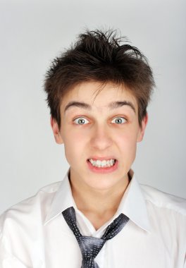 öfkeli genç