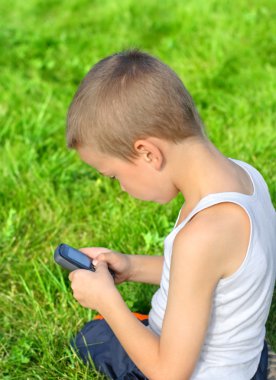hareket eden telefon ile çocuk