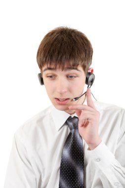 Kulaklıklı genç adam.