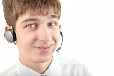 Kulaklıklı genç adam.