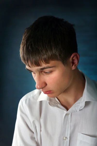 Triste joven — Foto de Stock