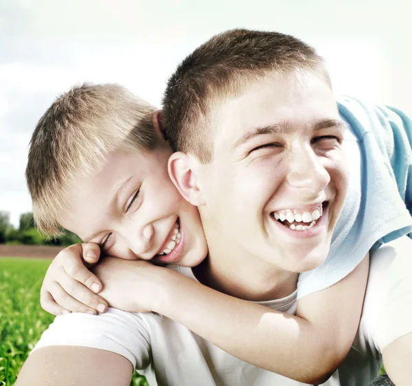 Happy Brothers Outdoor — Stock Photo, Image