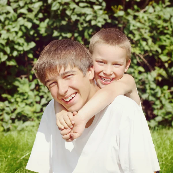 Happy Brothers Portrait — Stock Photo, Image