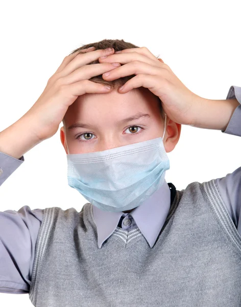Kranker Junge mit Grippemaske — Stockfoto