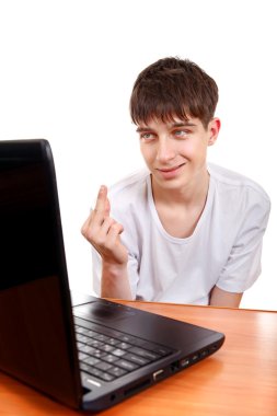 Genç laptop ile