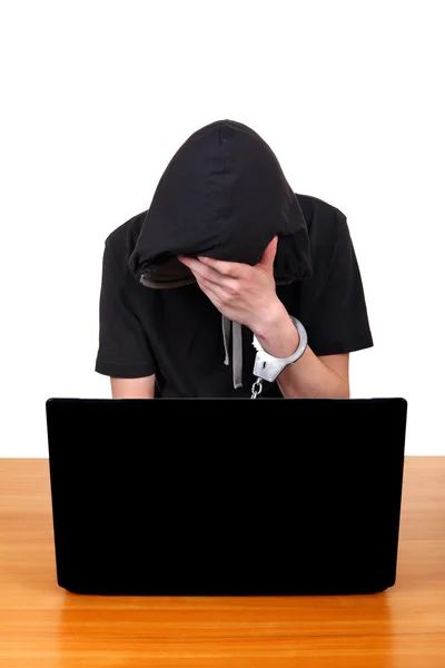 Homem detido com laptop — Fotografia de Stock