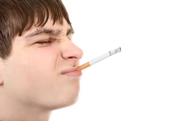 Adolescente con cigarrillo — Foto de Stock