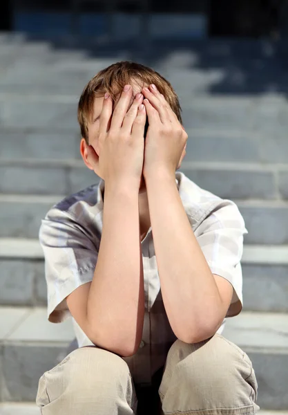 Sad Kid outdoor — Stock Photo, Image