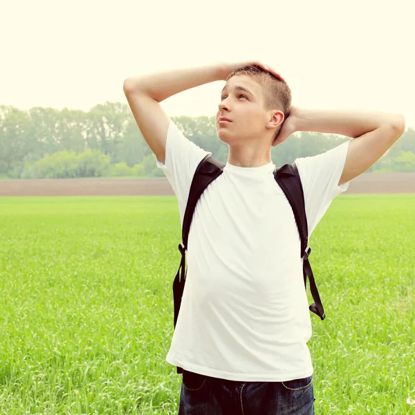 Teenager auf dem Feld — Stockfoto