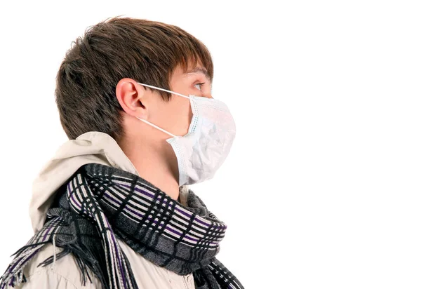 Ung Man Influensa Mask Titta Bort Den Vita Bakgrunden — Stockfoto