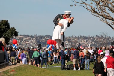 San diego WWII kiss heykel töreni