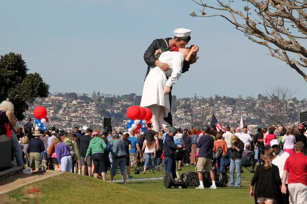 San diego WWII kiss heykel töreni — Stok fotoğraf