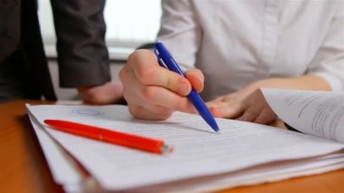 Anlaşmayı görüşmek üzere personel