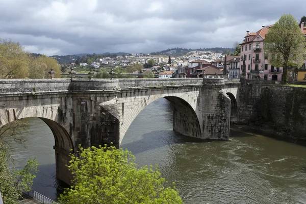 Ponte sobre o rio Tamega em Amarante — Fotografia de Stock