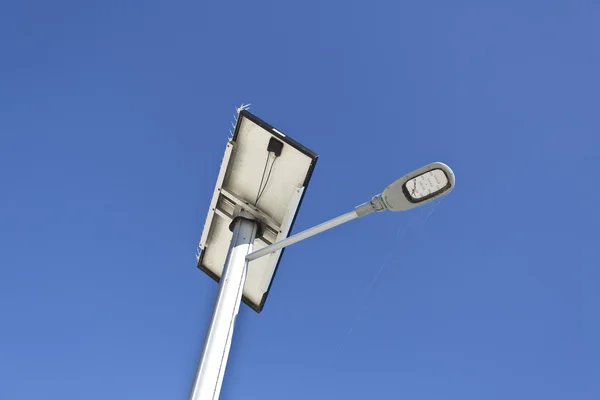 Solární pouliční lampy — Stock fotografie