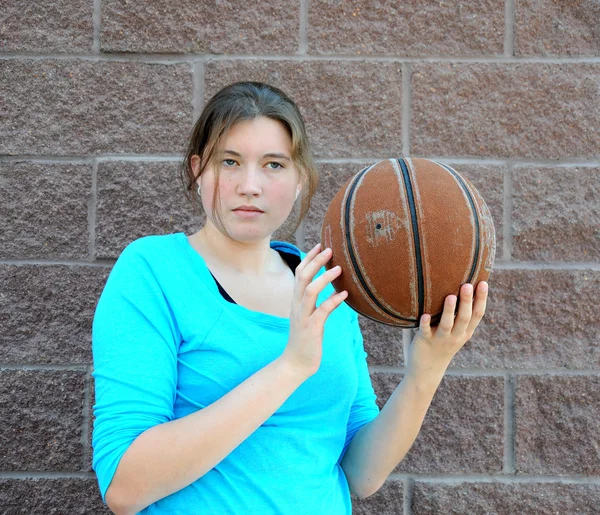 Női kosárlabda játékos. — Stock Fotó