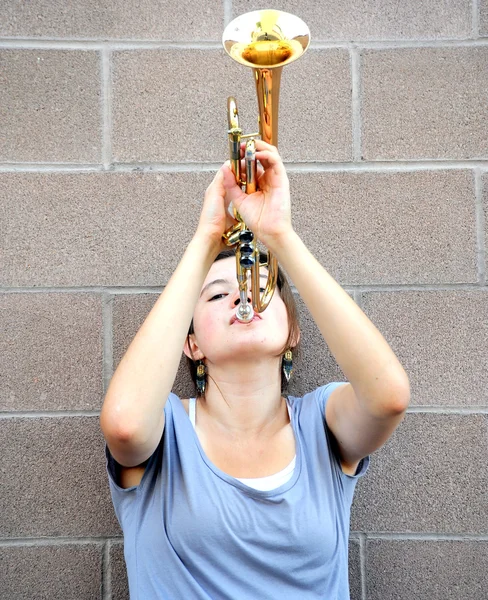 Trombettista femminile. — Foto Stock