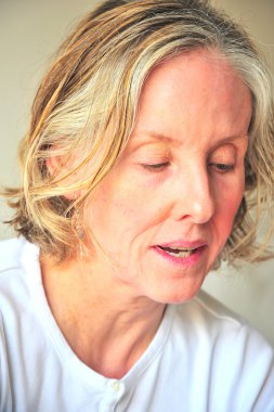 Olgun kadın güzelliğinin.