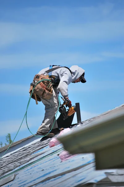 Male roofers. — Stock Photo, Image