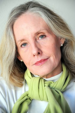 Olgun kadın güzelliğinin.