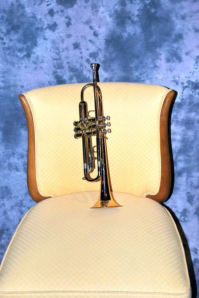 Brass trumpet. — Stock Photo, Image