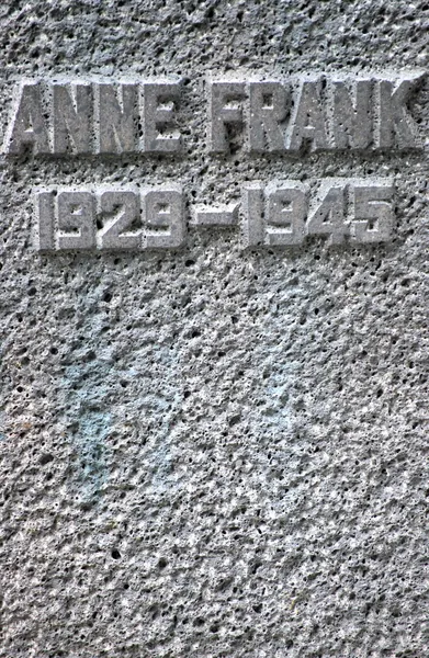 Monument Anne Frank . — Photo