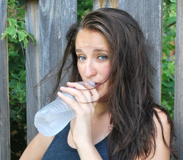 Female Beauty Fashion Model Drinking Bottled Water Working Out — Fotografia de Stock