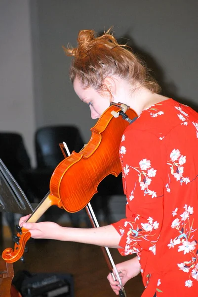 Seattle April 2017 Usa Circa Female Violinist Having Music Lesson — Stock Photo, Image