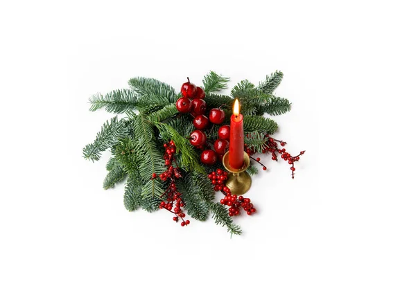 Karácsonyi Virágos Összetétele Természetes Lucfenyő Ágak Nobilis Fenyő Vörös Bogyók — Stock Fotó
