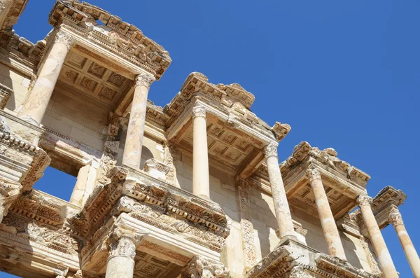 Biblioteca Romana de Celso en Éfeso (Efeso) desde la época romana — Foto de Stock