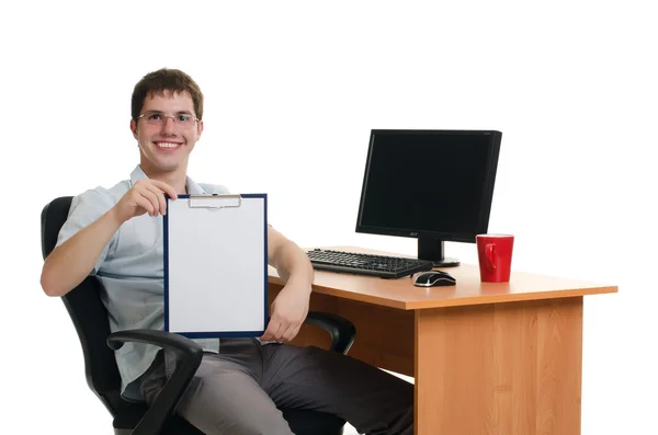 El hombre de negocios detrás de una mesa con el ordenador — Foto de Stock