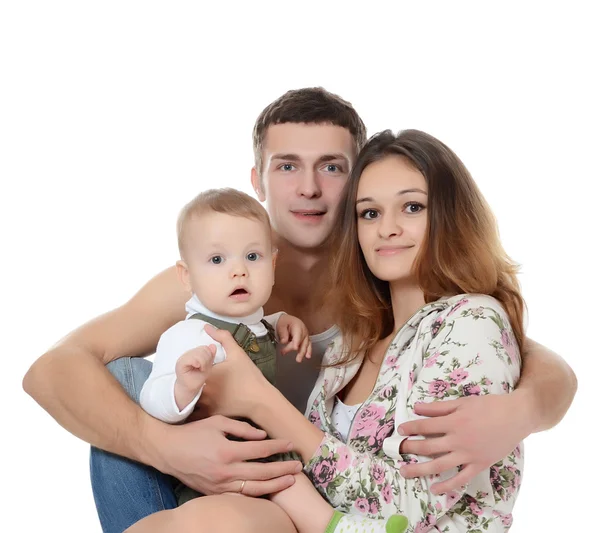 子供を持つ若い幸せな家族の肖像画 — ストック写真