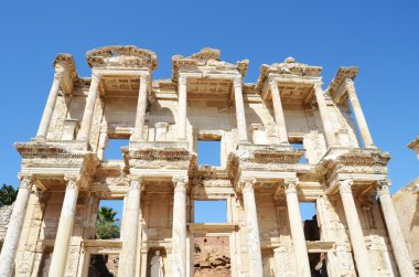 Ephesus 'ta (Efes) Türkiye' deki Roma zamanından kalma bina detayları
