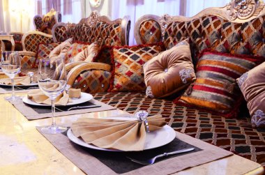 Akıllı pahalı restoran ile hizmet içi