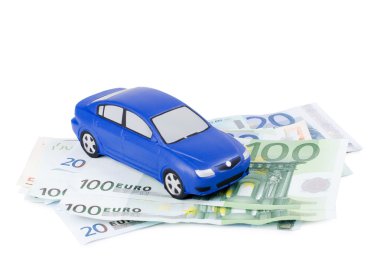 euro banknot izole oyuncak araba