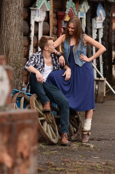 Young enamoured pair at old house — Stock Photo, Image